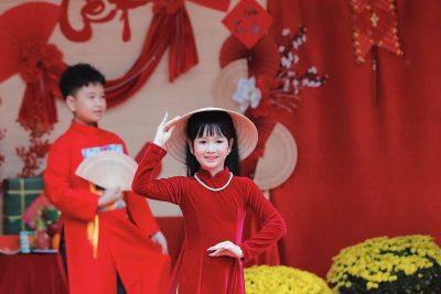 Sáng rực rỡ dưới mái trường Trần Quốc Toản: Sinh hoạt chủ điểm “Mỗi tuần một câu chuyện đẹp, một cuốn sách hay, một tấm gương sáng”